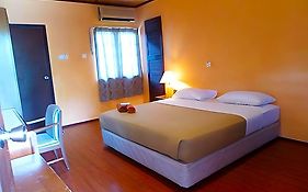 D'Coconut Island Resort